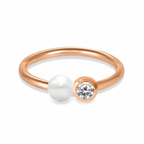Ring Daisy 0.10 Carat Diamond, 18K Gold Band And Pearl